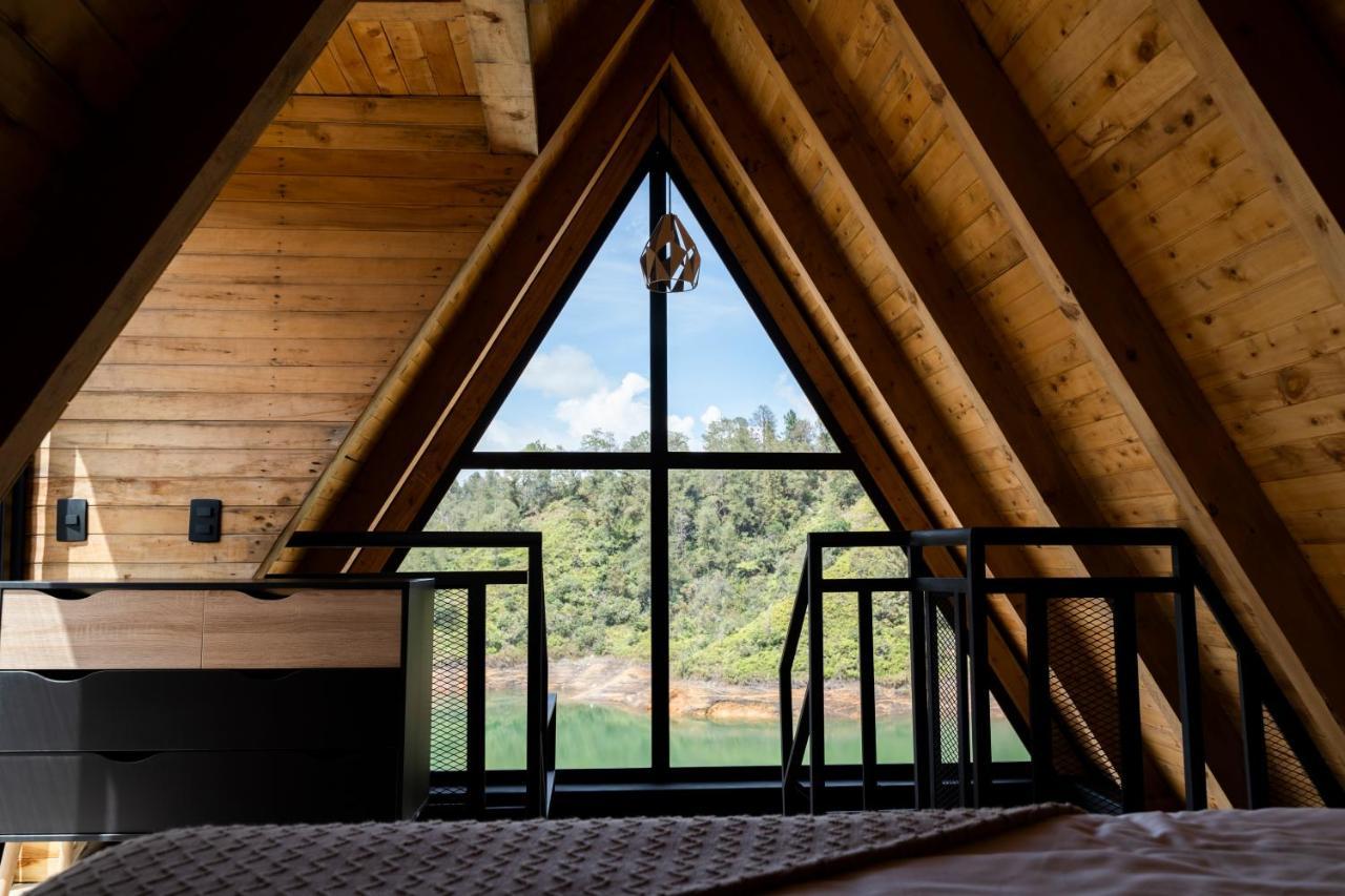 Gretel Chalets Suizo Guatapé Buitenkant foto