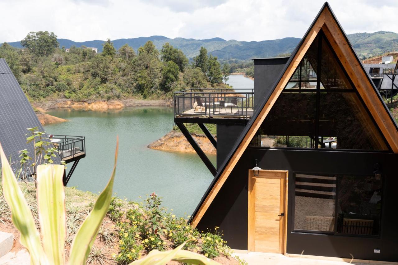 Gretel Chalets Suizo Guatapé Buitenkant foto