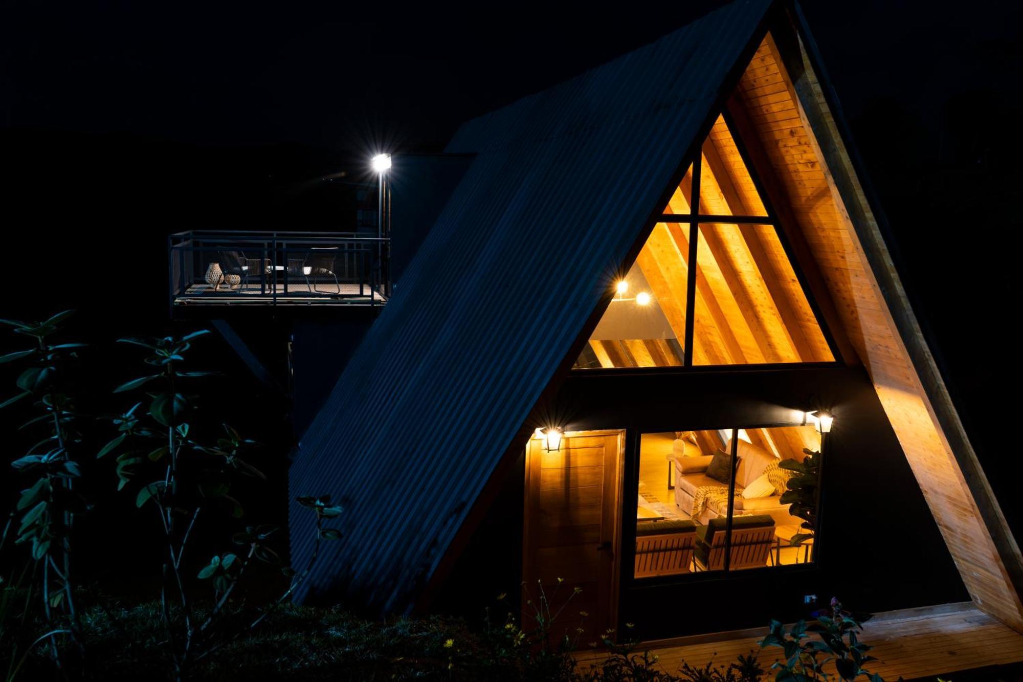 Gretel Chalets Suizo Guatapé Buitenkant foto